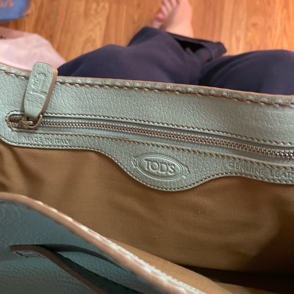 Tods Mint Green Leather Handbag - Picture 8 of 11